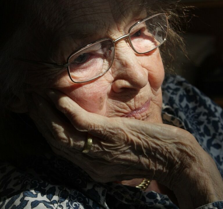 La détection sanguine : une avancée majeure dans le diagnostic d’Alzheimer